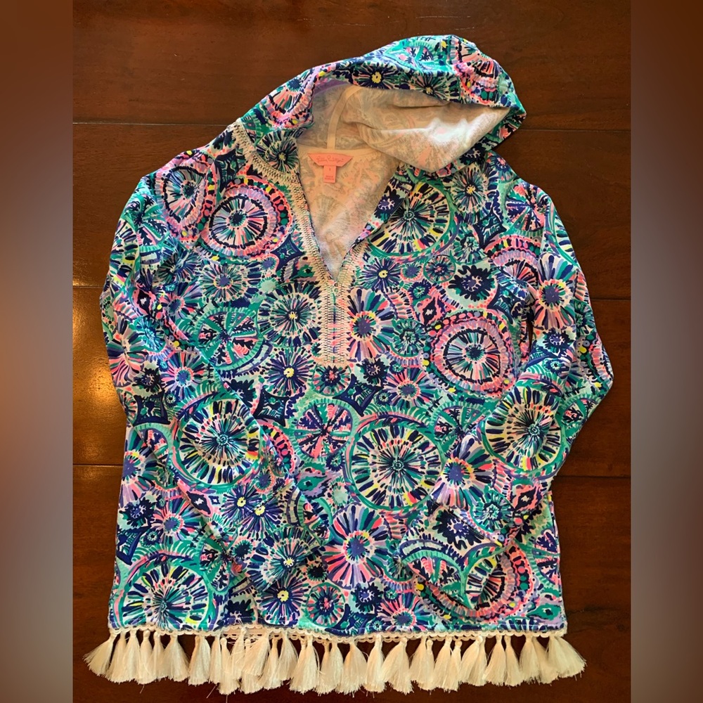 Ladies Lilly Pulitzer tassel popover